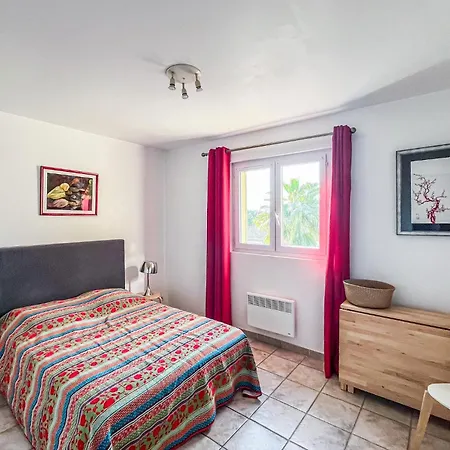 Holiday home Maison Avec Piscine 1 Saint-Raphael (Var)