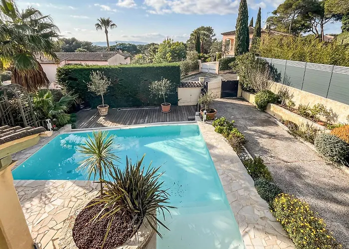 Semesterbostad Maison Avec Piscine 1 Saint-Raphaël