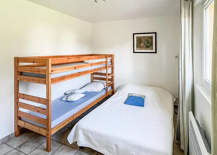 Maison Avec Piscine 1 *